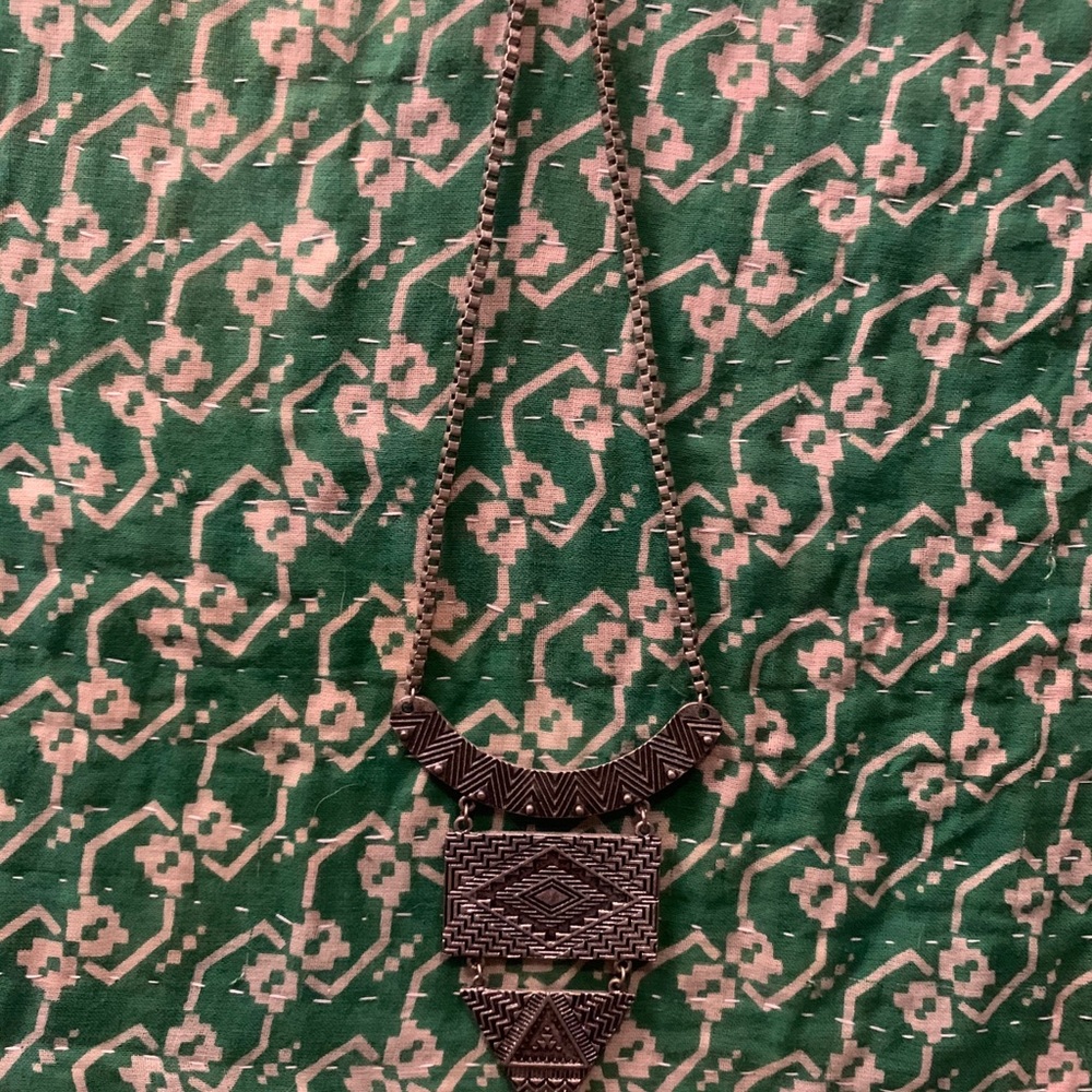 Aztec statement necklace - Picture 2 of 2